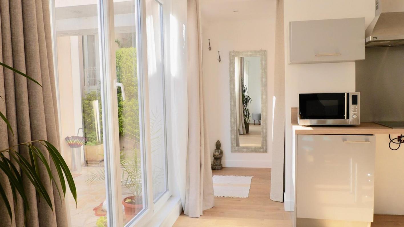 Nice, Dans Dans Un Ecrin De Nature Apartment Nizza
